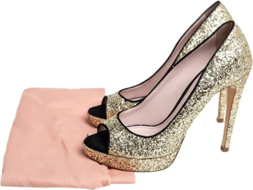 Miu Pre-owned Suede heels Yellow Dames