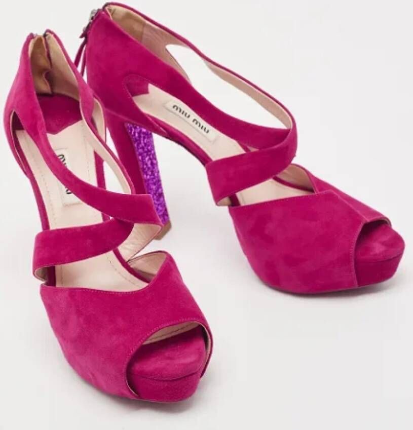 Miu Pre-owned Suede sandals Pink Dames