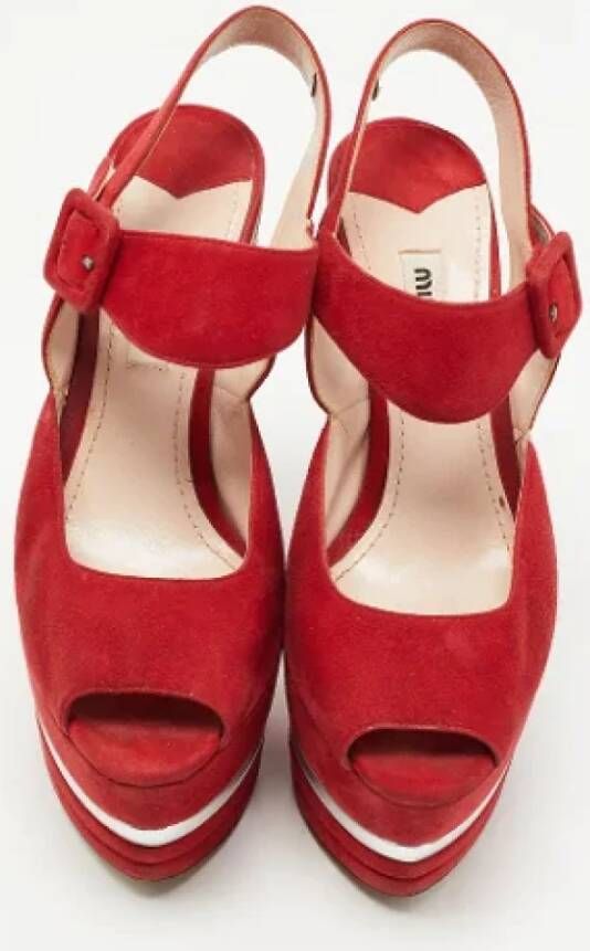 Miu Pre-owned Suede sandals Red Dames