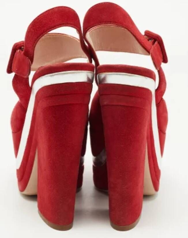 Miu Pre-owned Suede sandals Red Dames