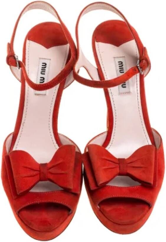 Miu Pre-owned Suede sandals Red Dames