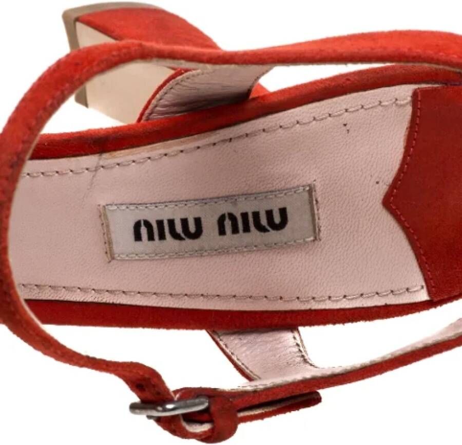 Miu Pre-owned Suede sandals Red Dames