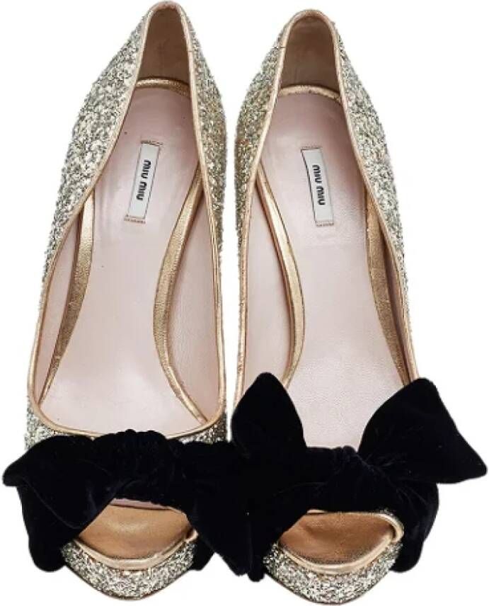 Miu Pre-owned Velvet heels Yellow Dames