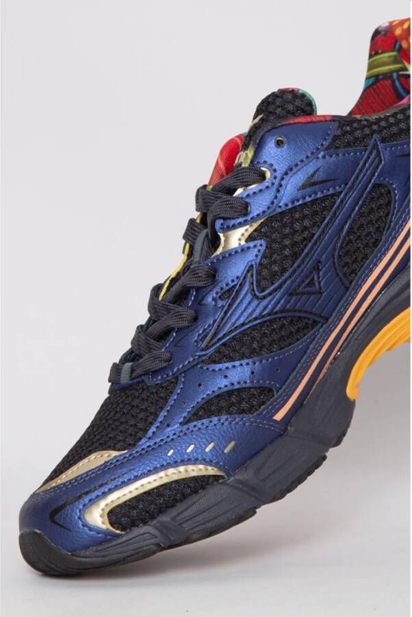 Mizuno Osaka Night Sneakers in Zwart Oranje