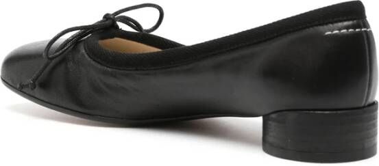 MM6 Maison Margiela Zwarte Leren Boogdetail Vierkante Neus Schoenen
