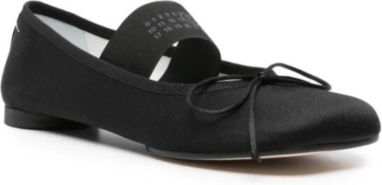 MM6 Maison Margiela Zwarte platte schoenen voor vrouwen Black Dames