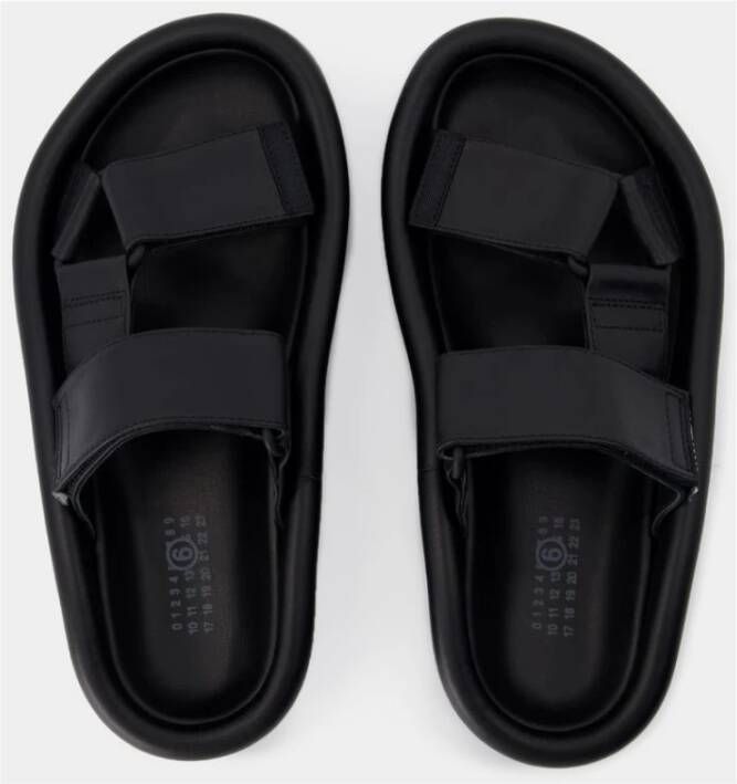 MM6 Maison Margiela Zwarte Synthetische Sandalen Amandel Teen Black Heren