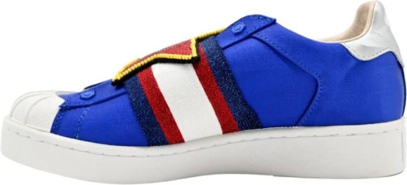 MOA Master OF Arts Blauw Rood Ster Sneakers Multicolor Dames