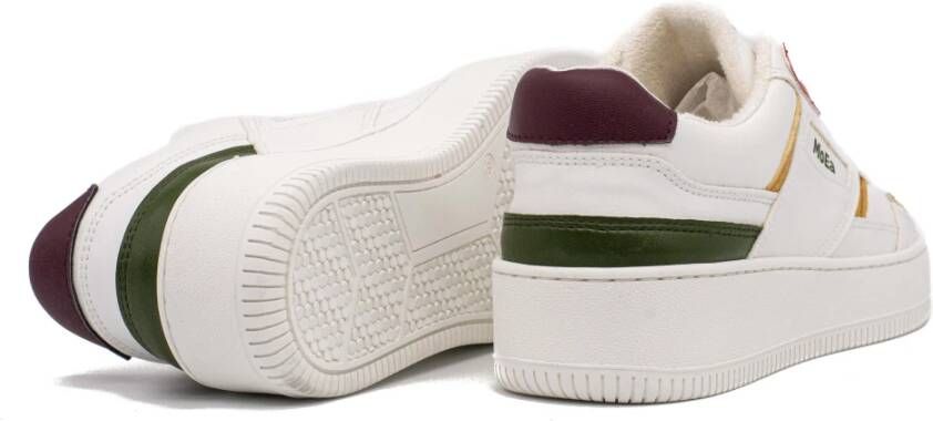 MoEa Sneakers