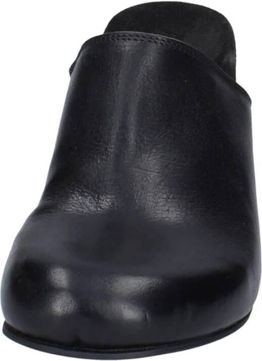 Moma Hakken Mules Black Dames