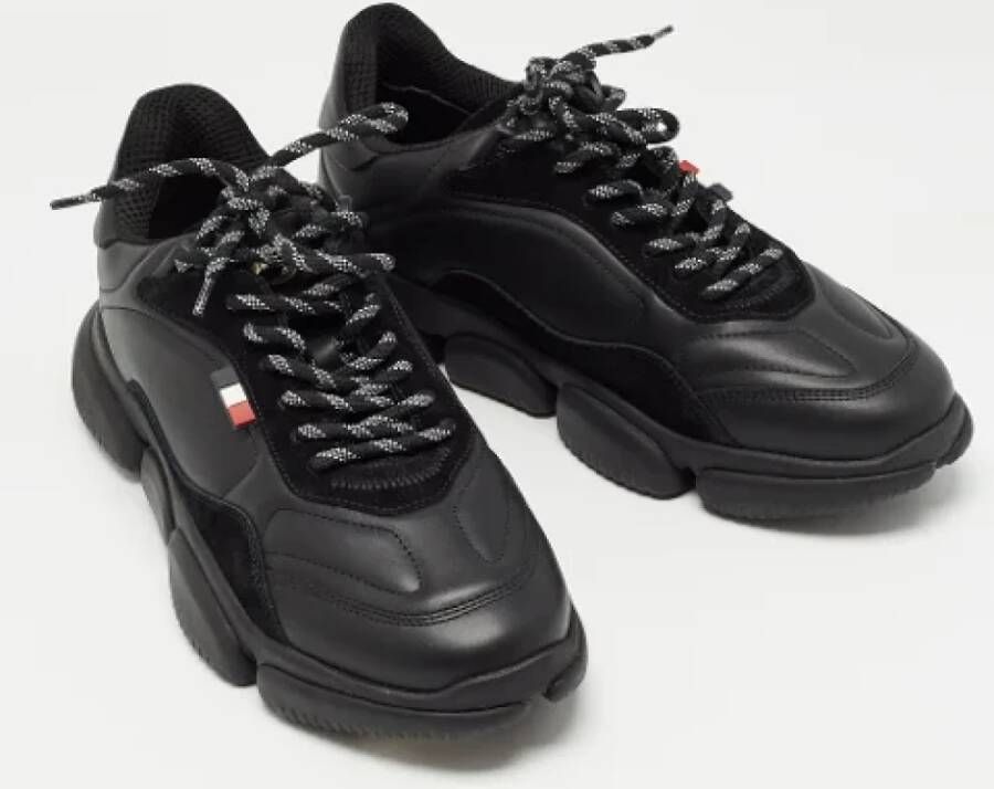 Moncler Pre-owned Leather sneakers Black Dames