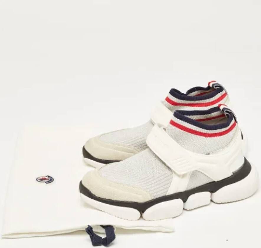 Moncler Pre-owned Nylon sneakers White Dames
