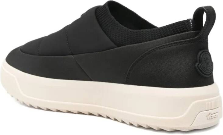 Moncler Slip-On Sneakers met Gewatteerd Bovenwerk