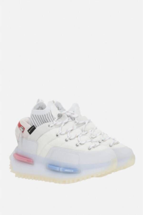 Moncler Witte lage sneakers met Gore-Tex en getextureerd rubber White Dames