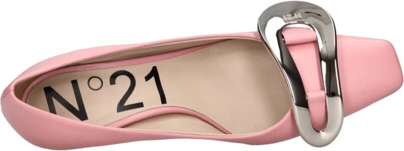 N21 Leren pumps met zilveren logo-gesp