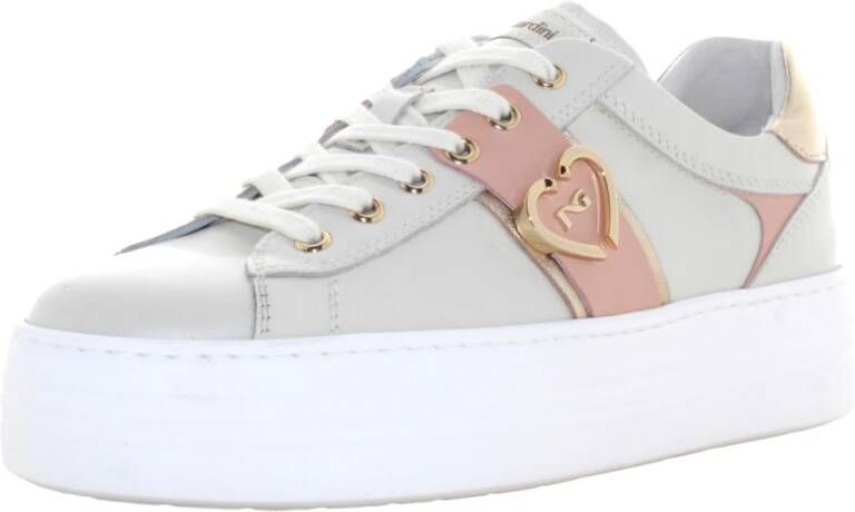 Nerogiardini Beige Damessneakers van hoge kwaliteit
