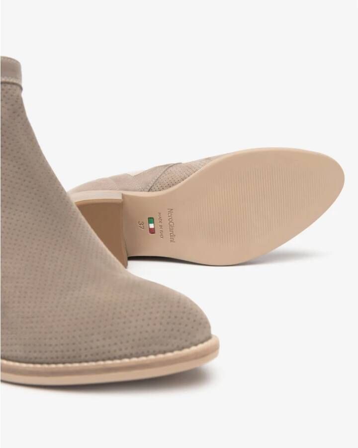 Nerogiardini Beige Laarzen Stivaletto