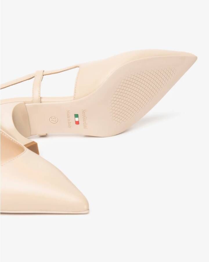 Nerogiardini Beige Sandalen met t80 Detail