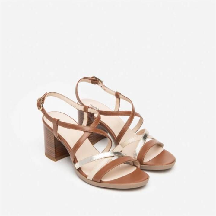 Nerogiardini Elegant Cognac Sandal Brown Dames