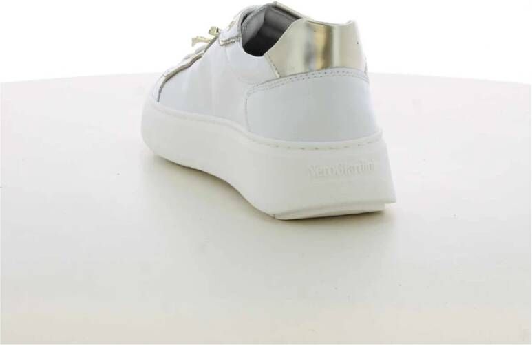 Nerogiardini Ecru Damesschoenen Elegant Stijl