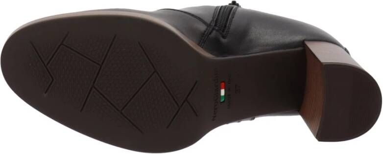 Nerogiardini Leren Enkellaarzen Stijlvol Must-Have Black Dames