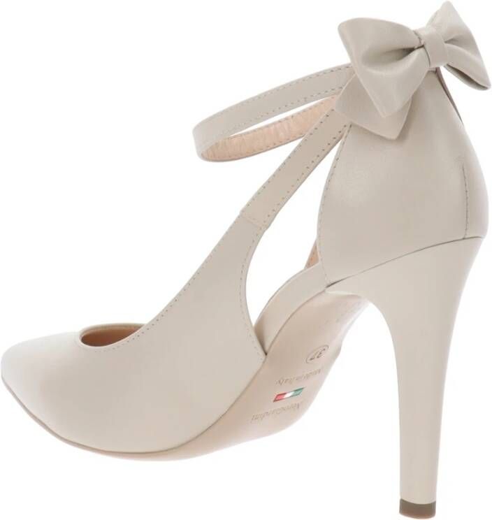 Nerogiardini Leren Hoge Hakken met Gesp Beige Dames