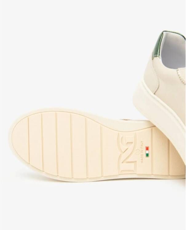 Nerogiardini Leren sneakers met gouden accenten en juweelaccessoire - Foto 2