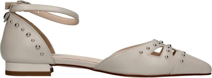 Nerogiardini Platte sandalen Beige Dames