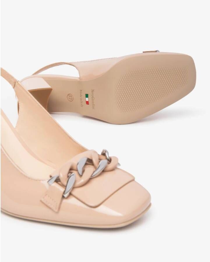 Nerogiardini Poeder Sandalen in Vernice Stijl