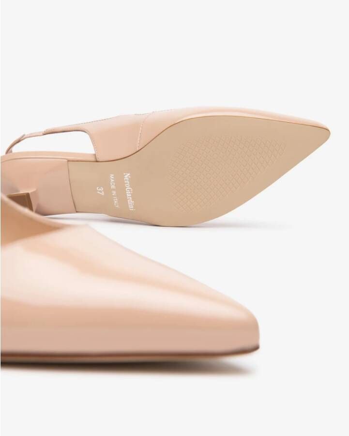 Nerogiardini Poeder Sandalen met t30 Stijl