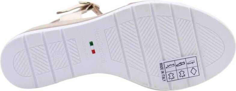Nerogiardini Stijlvolle Sleehak Sandalen Brown Dames