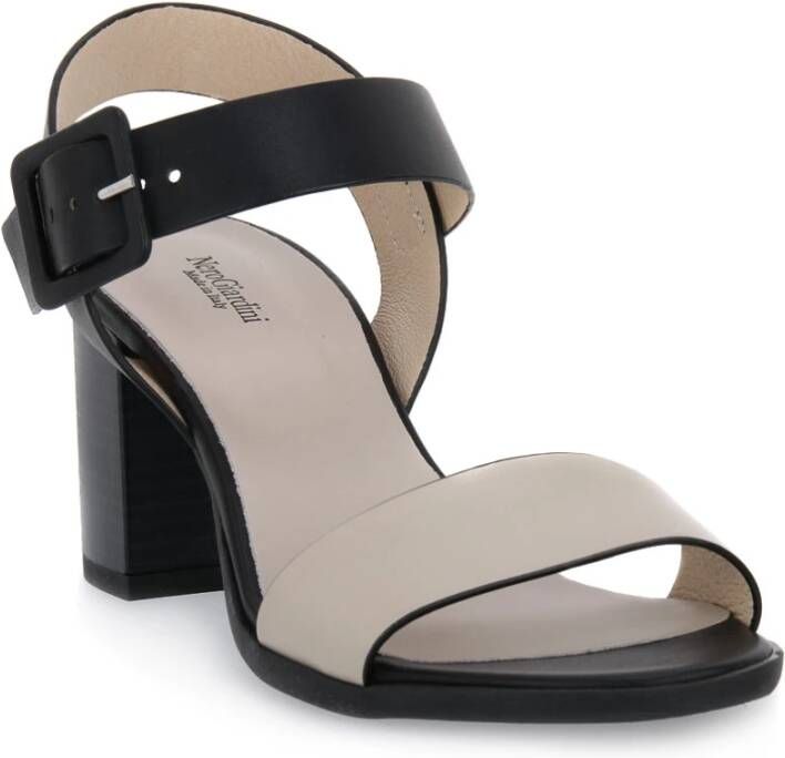 Nerogiardini Sandals Beige Dames