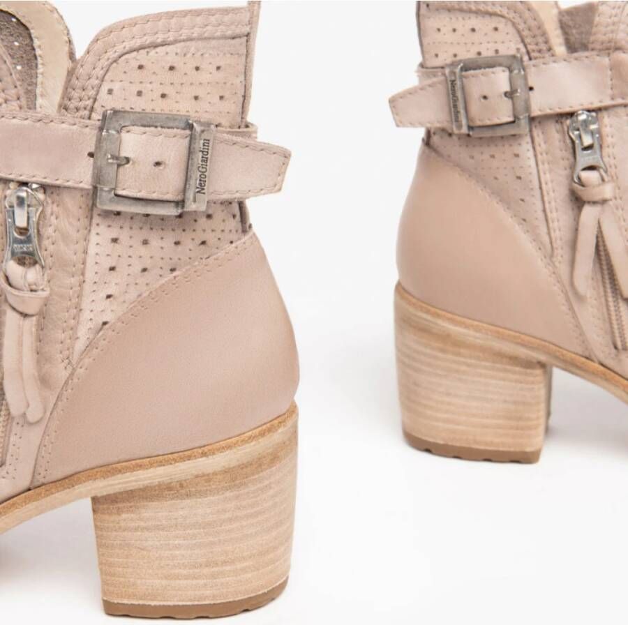 Nerogiardini Stijlvolle Italiaanse Laarzen voor Vrouwen Beige Dames
