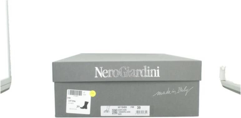 Nerogiardini Stijlvolle Veterschoenen