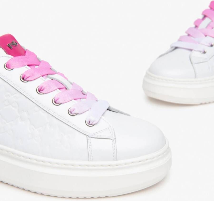 Nerogiardini Witte Sneakers E409913D Stijlvol Ontwerp Multicolor Dames