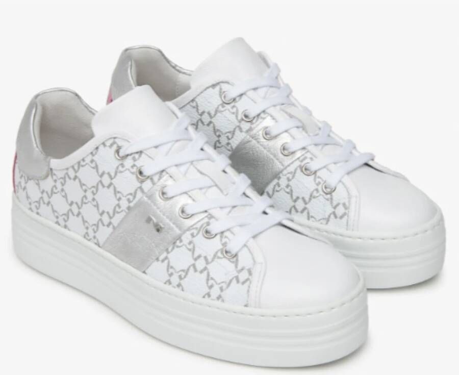 Nerogiardini Witte Sneakers E409951D Stijlvol Ontwerp Multicolor Dames