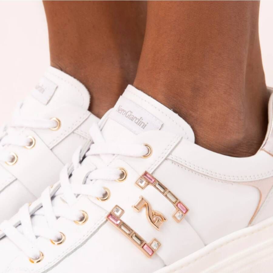 Nerogiardini Witte Sneakers E409967D Stijlvol Ontwerp White Dames