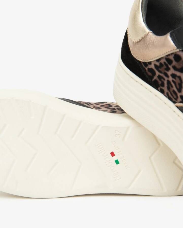 Nerogiardini Zwarte leren sneakers met dierenprint