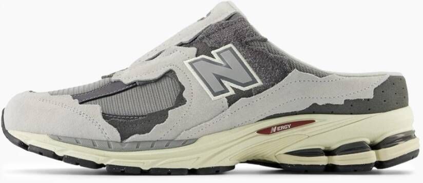 New Balance 2002R Regenwolk Sneakers Gray Heren
