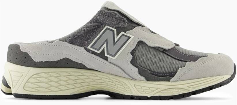 New Balance 2002R Regenwolk Sneakers Gray Heren