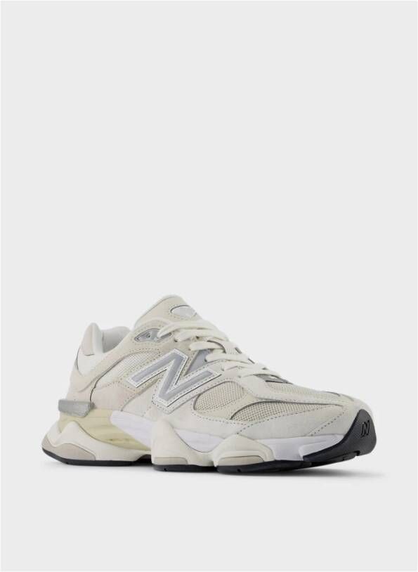 New Balance Klassieke Sneakers voor Dagelijks Gebruik Beige Dames