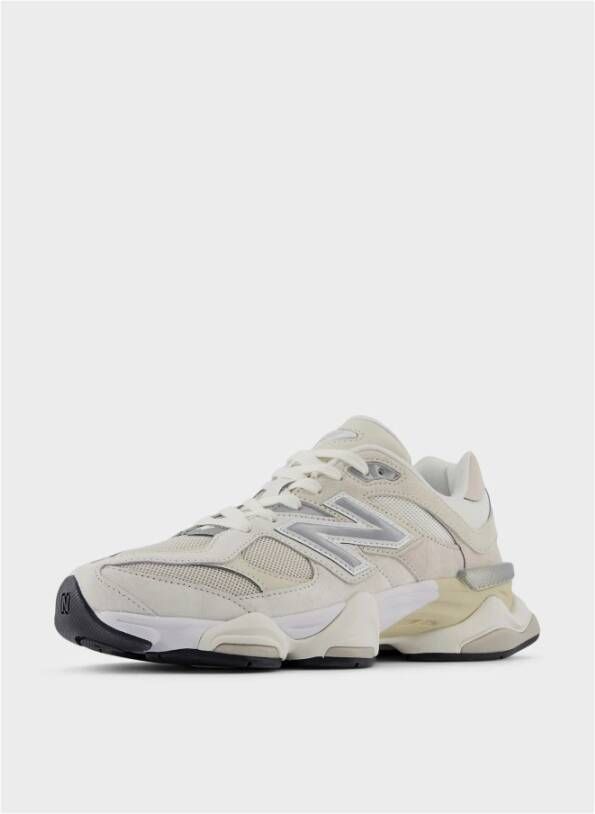 New Balance Klassieke Sneakers voor Dagelijks Gebruik Beige Dames
