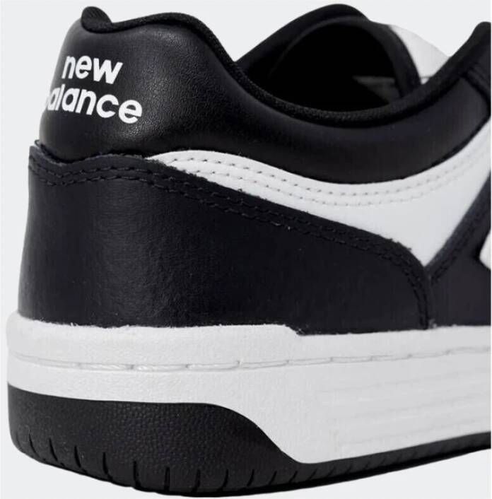 New Balance Basketbalgeïnspireerde Sneakers met Klittenbandsluiting Black Dames