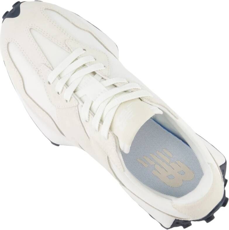 New Balance Stijlvolle Beige Sneakers voor dagelijks gebruik Beige Dames
