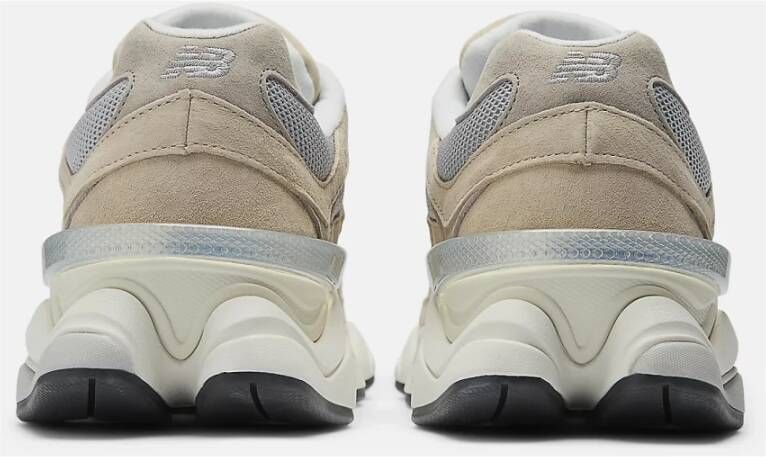 New Balance Beige Suède Sneakers 9060 Unisex Stijl