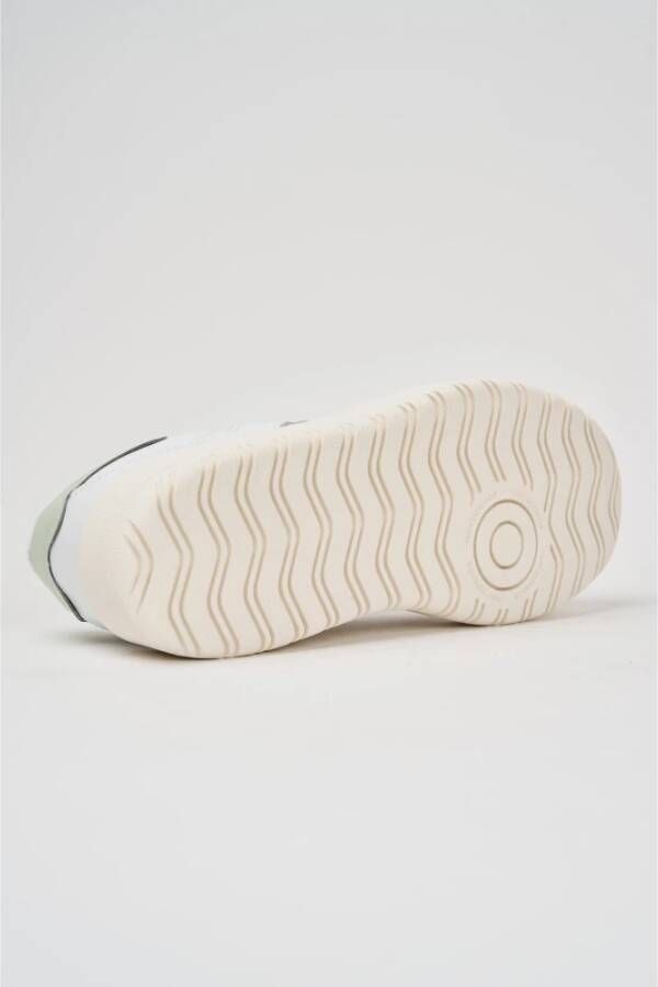 New Balance Chunky Leren Sneakers met ProCourt Design Wit Dames