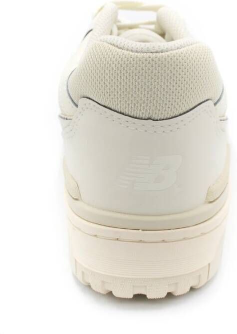 New Balance Stijlvolle Cream Sneakers Beige Unisex