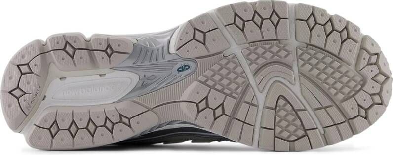 New Balance Grijze Sneakers met Abzorb Technologie Gray Unisex