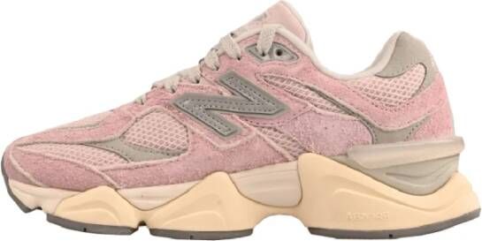 New Balance Innovatieve en Unieke Sneaker in Roze Pink Dames