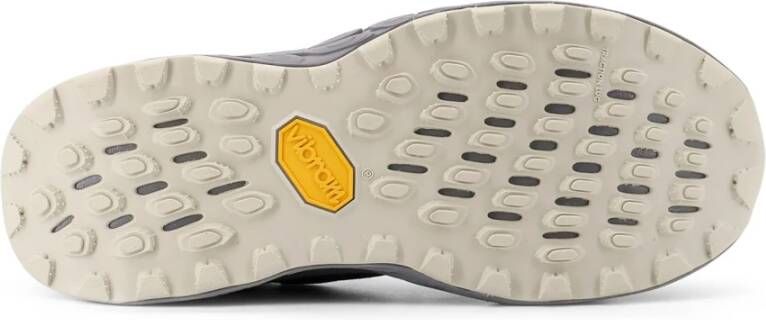 New Balance Mesh Veterschoenen met Monogram